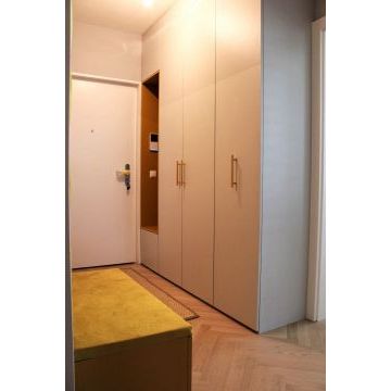 Шкаф распашной для прихожей 67 (Вешалка, ЛДСП) Шкаф распашной для прихожей 67 (Вешалка, ЛДСП)