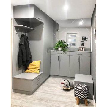 Набор мебели для прихожей с распашным шкафом 21650 (Современный стиль, ЛДСП) Набор мебели для прихожей с распашным шкафом 21650 (Современный стиль, ЛДСП)
