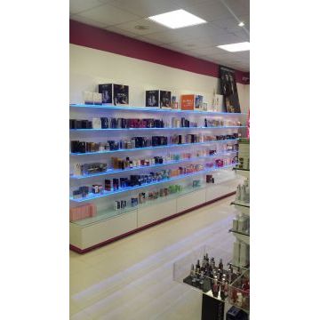 Стеклянная витрина ТМ40 (Встроенная подсветка, МДФ)