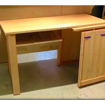 Письменный стол выстроенный Д29 (ЛДСП, прямой) Письменный стол выстроенный Д29 (ЛДСП, прямой)